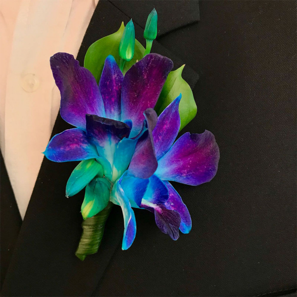 Boutonniere Azul Royal