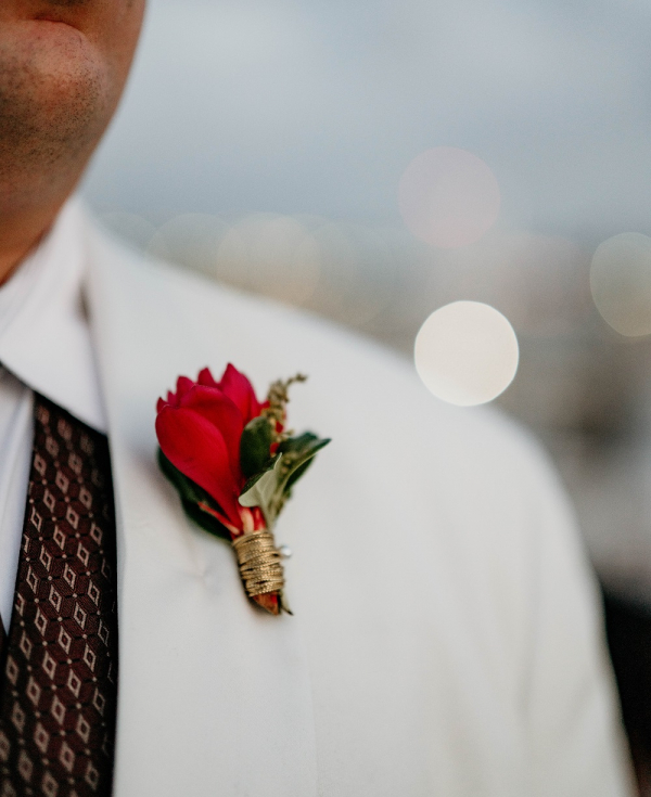 Boutonniere Tropical